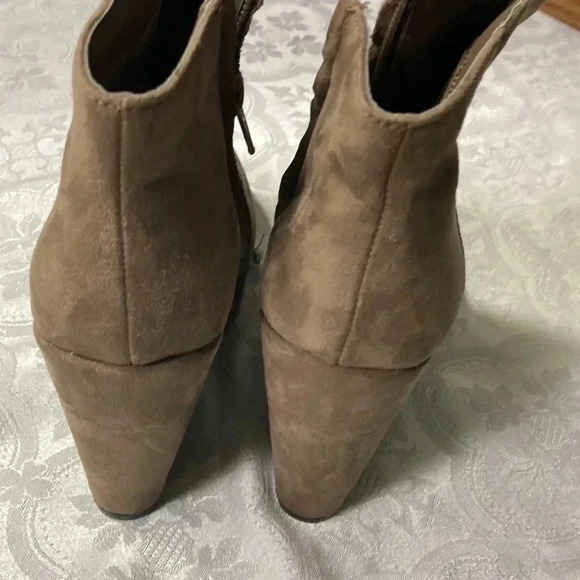 Forever 21 women boot 5.5 - Picture 15 of 16